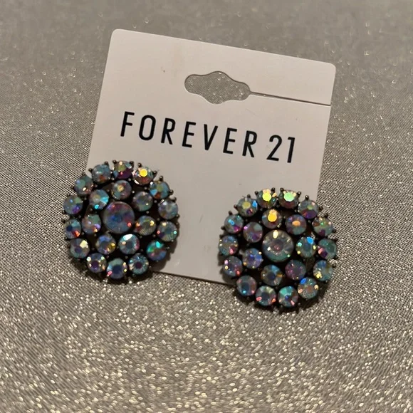 Forever 21 Jewelry Nwt Forever Aged Look Rhinestone Stud